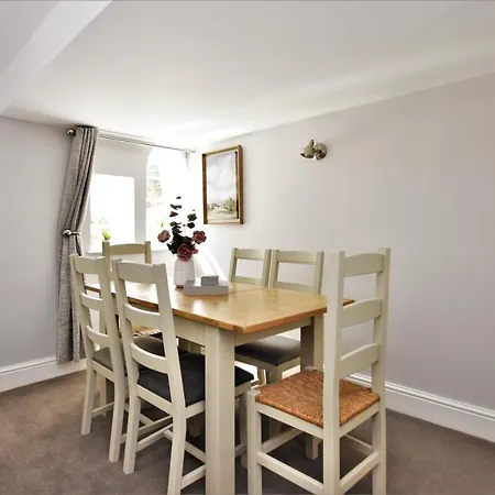 Mackereth Cottage - Sleeps 6 Near Cartmel