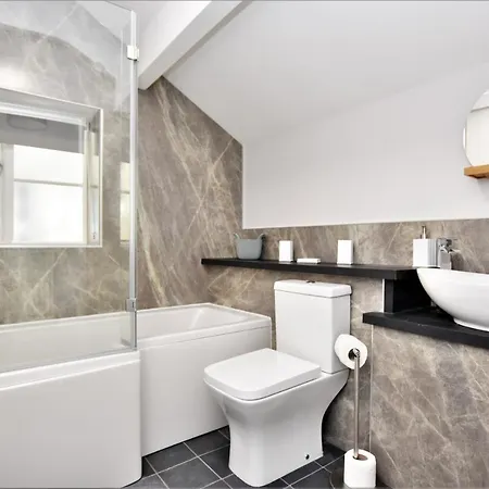 Mackereth Cottage - Sleeps 6 Near Cartmel 別荘 *